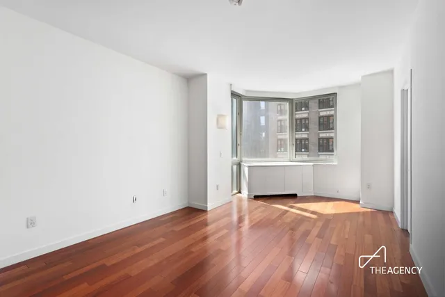 $9,500 | 121 East 23rd Street, Unit 10C | Flatiron