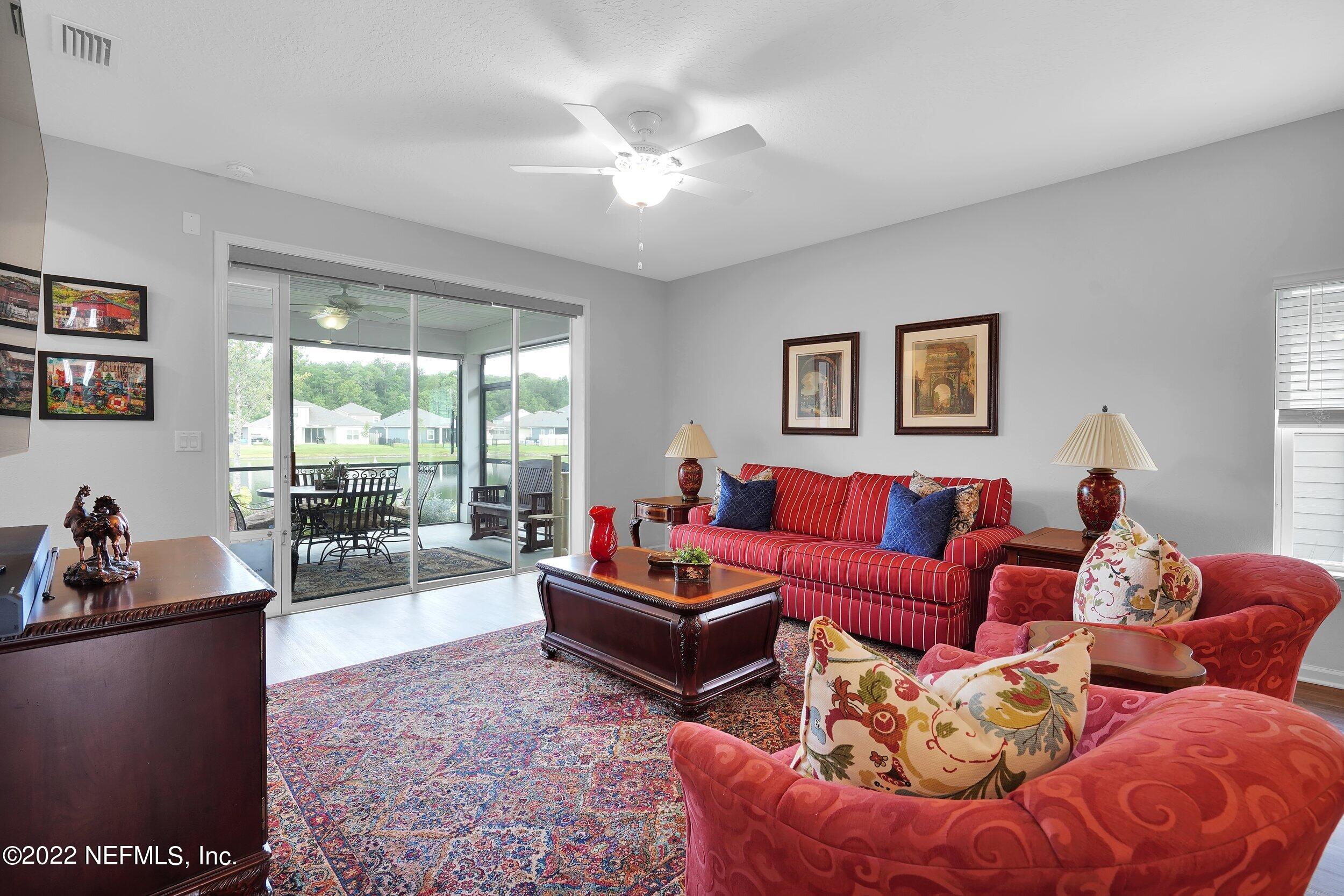 9962 Kevin Road Jacksonville, FL 32257 - Photo 14 of 31 Living Room