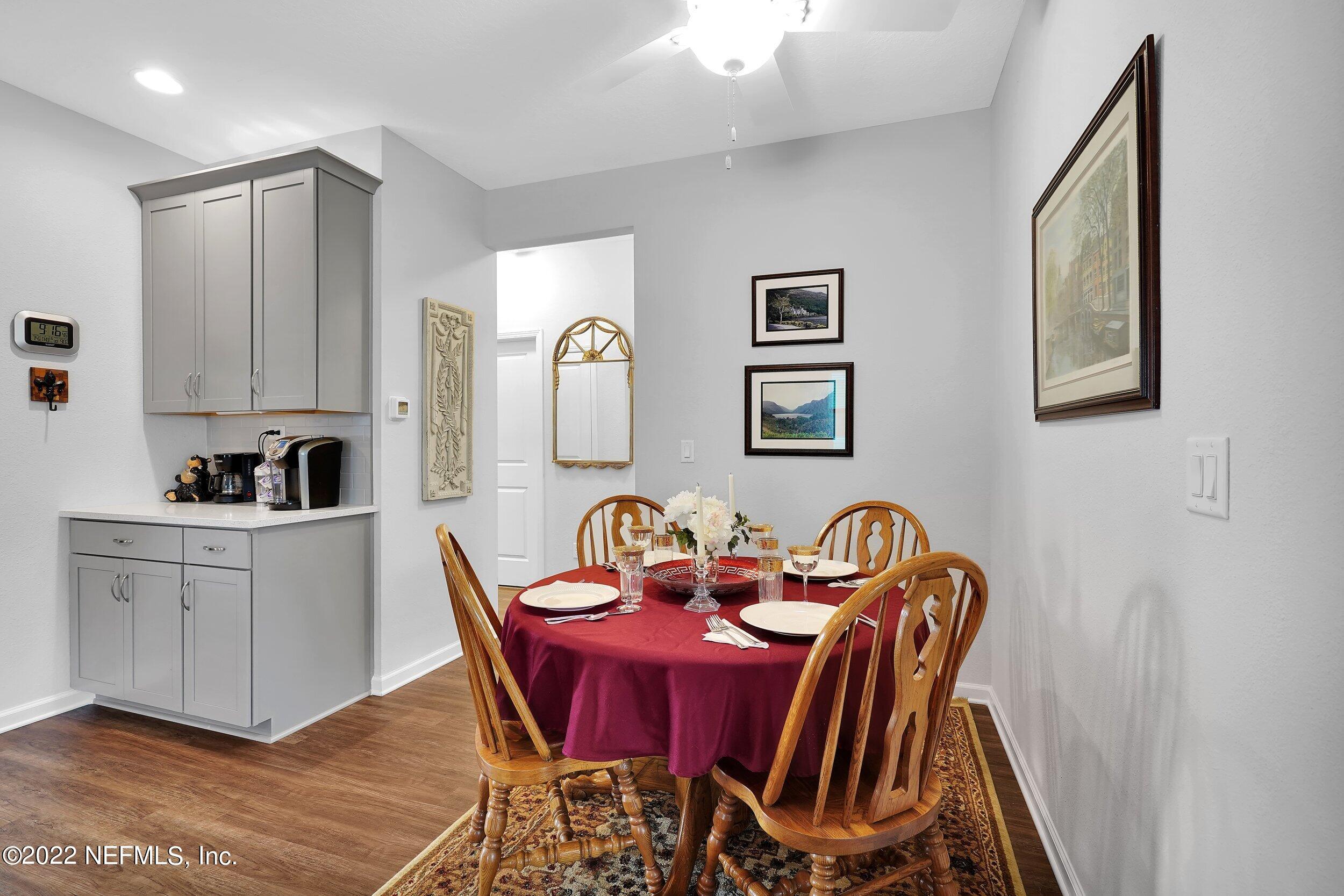 9962 Kevin Road Jacksonville, FL 32257 - Photo 7 of 31 Eat in kitchen
