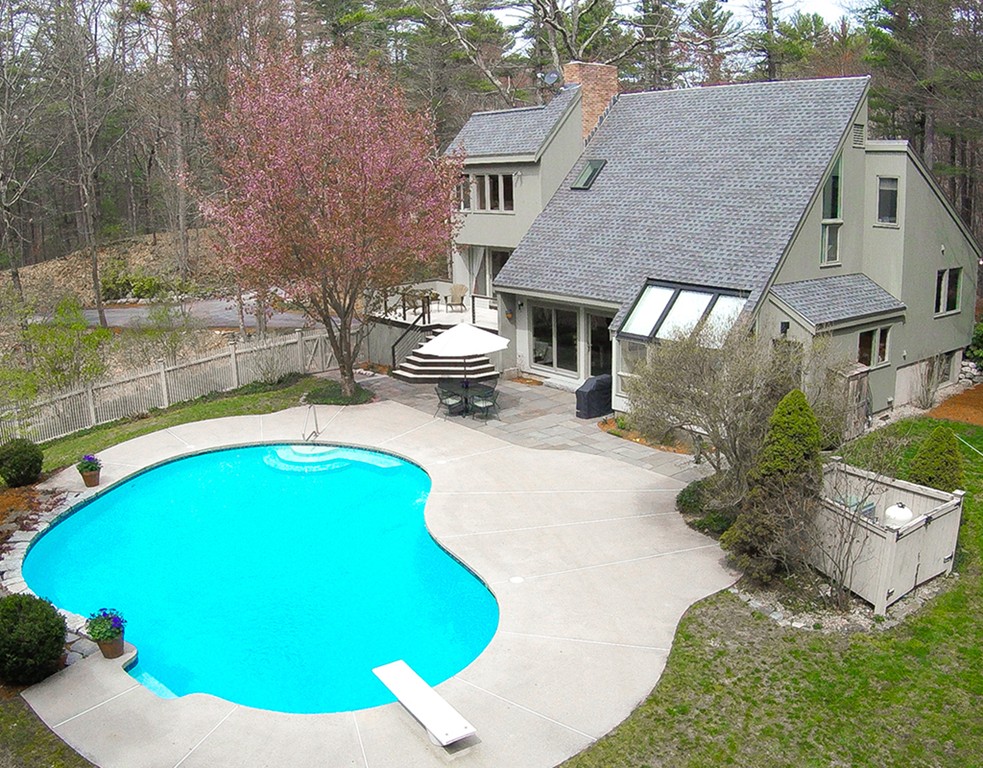 63 Carleton Road Carlisle, MA 01741 - Photo 1 of 23 Gallery Image 1