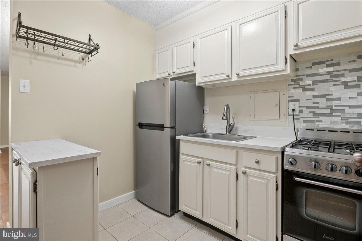 1250 Southwest 4th Street Southwest, Unit W104 Washington, DC 20024 - Photo 16 of 41
