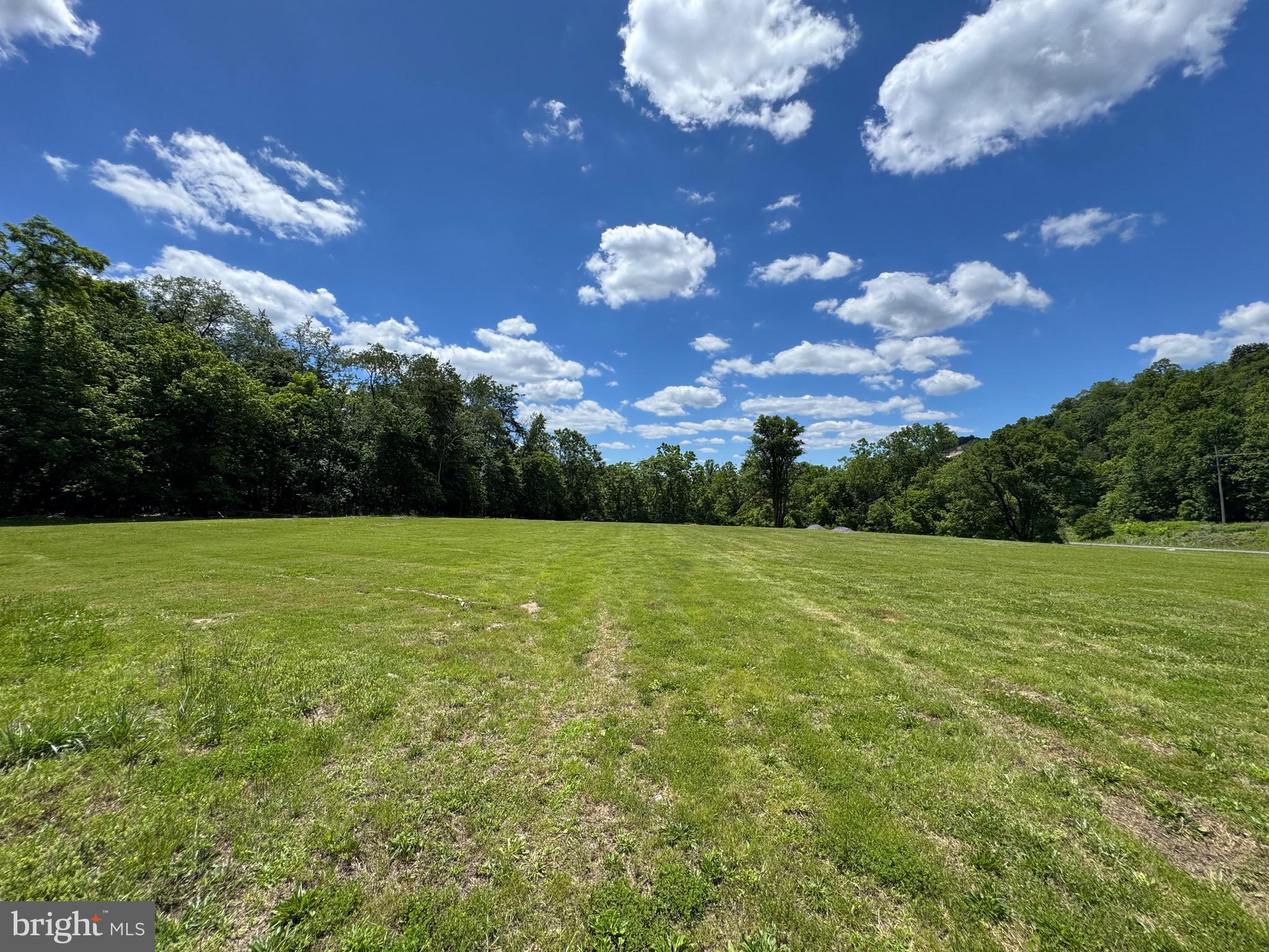 522 Unit Sand Mine Rd Corner Berkeley Springs, WV 25411 - Photo 7 of 13