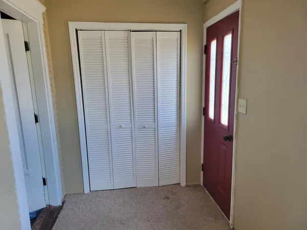 $182,500 | 933 North Labree Avenue, Thief River Falls, MN 56701