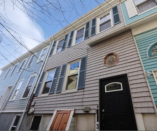 $5,000 | 3 Appian Place, Boston, MA 02128