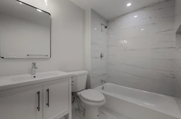 $5,000 | 3 Appian Place, Boston, MA 02128