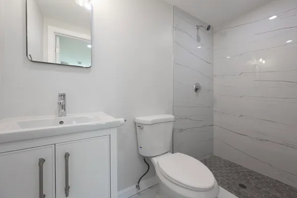 $5,000 | 3 Appian Place, Boston, MA 02128