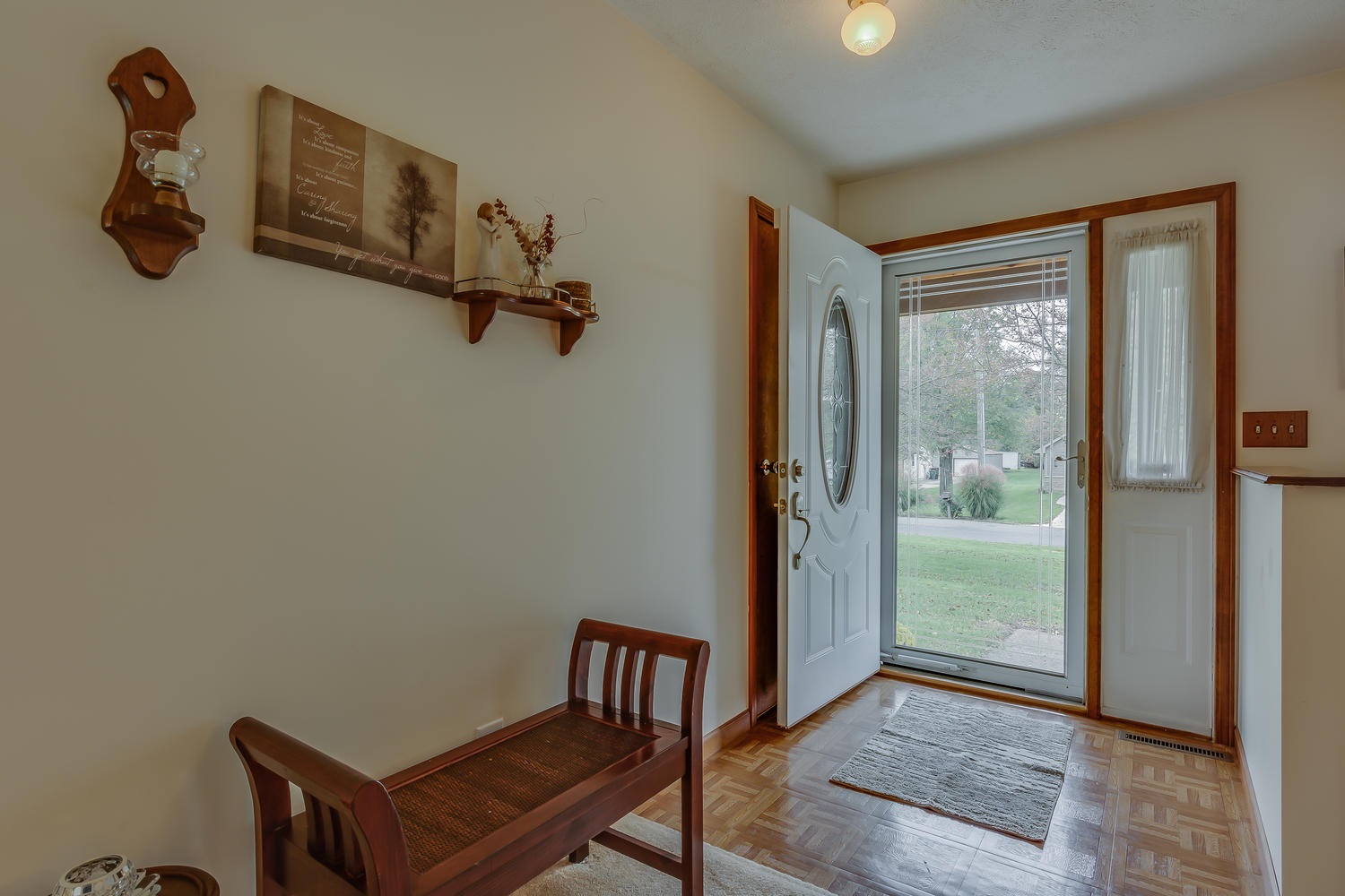50932 Mayflower Road South Bend, IN 46628 - Photo 3 of 33