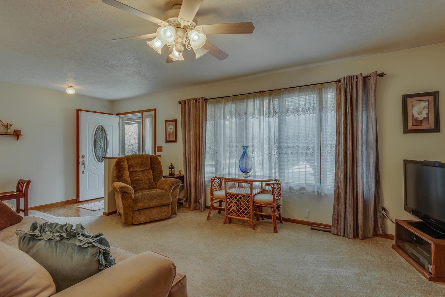 50932 Mayflower Road South Bend, IN 46628 - Photo 4 of 33