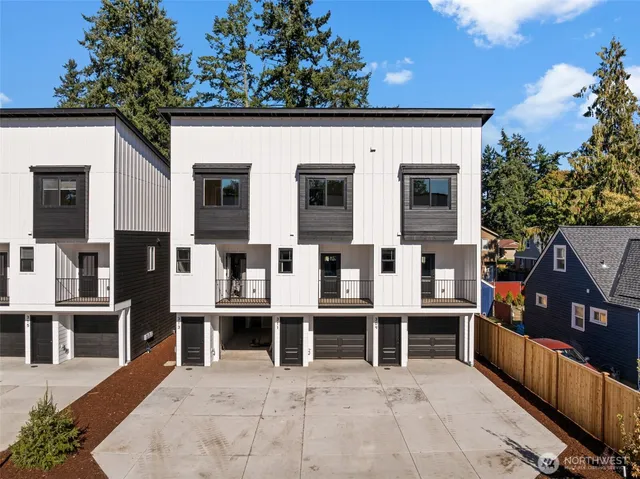 $1,200,000 | 309 118th Street South, Unit 3, Tacoma, WA 98444