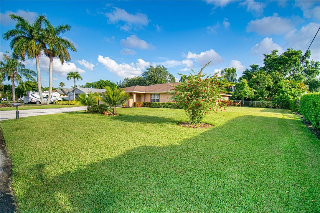5029 Madison Road Delray Beach, FL 33484 - Photo 16 of 48 Photo 16