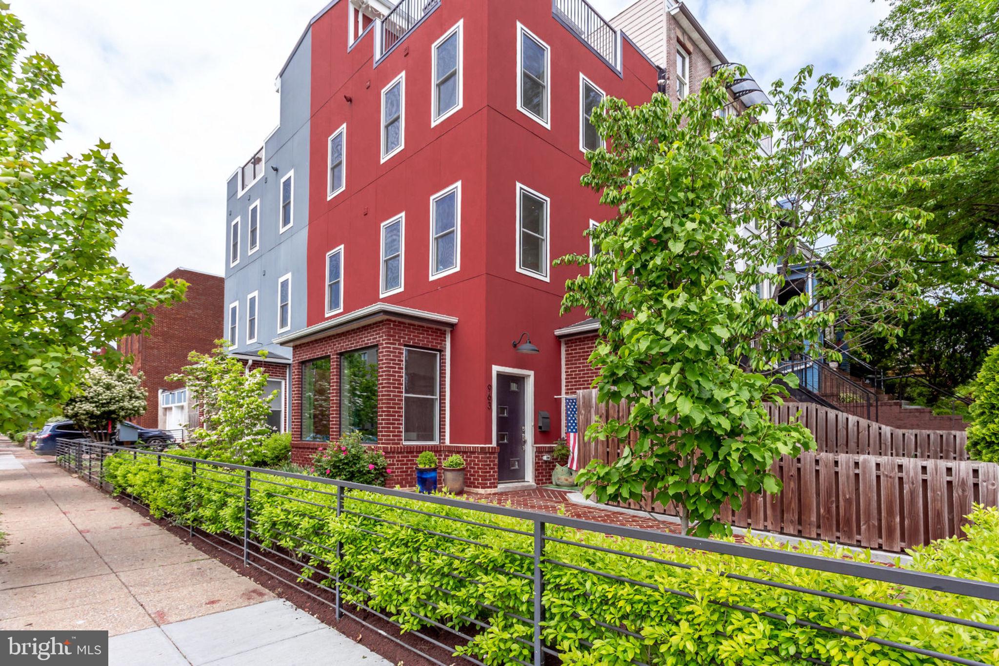 963 14th Street Southeast, Unit 1 Washington, DC 20003 - Photo 2 of 83