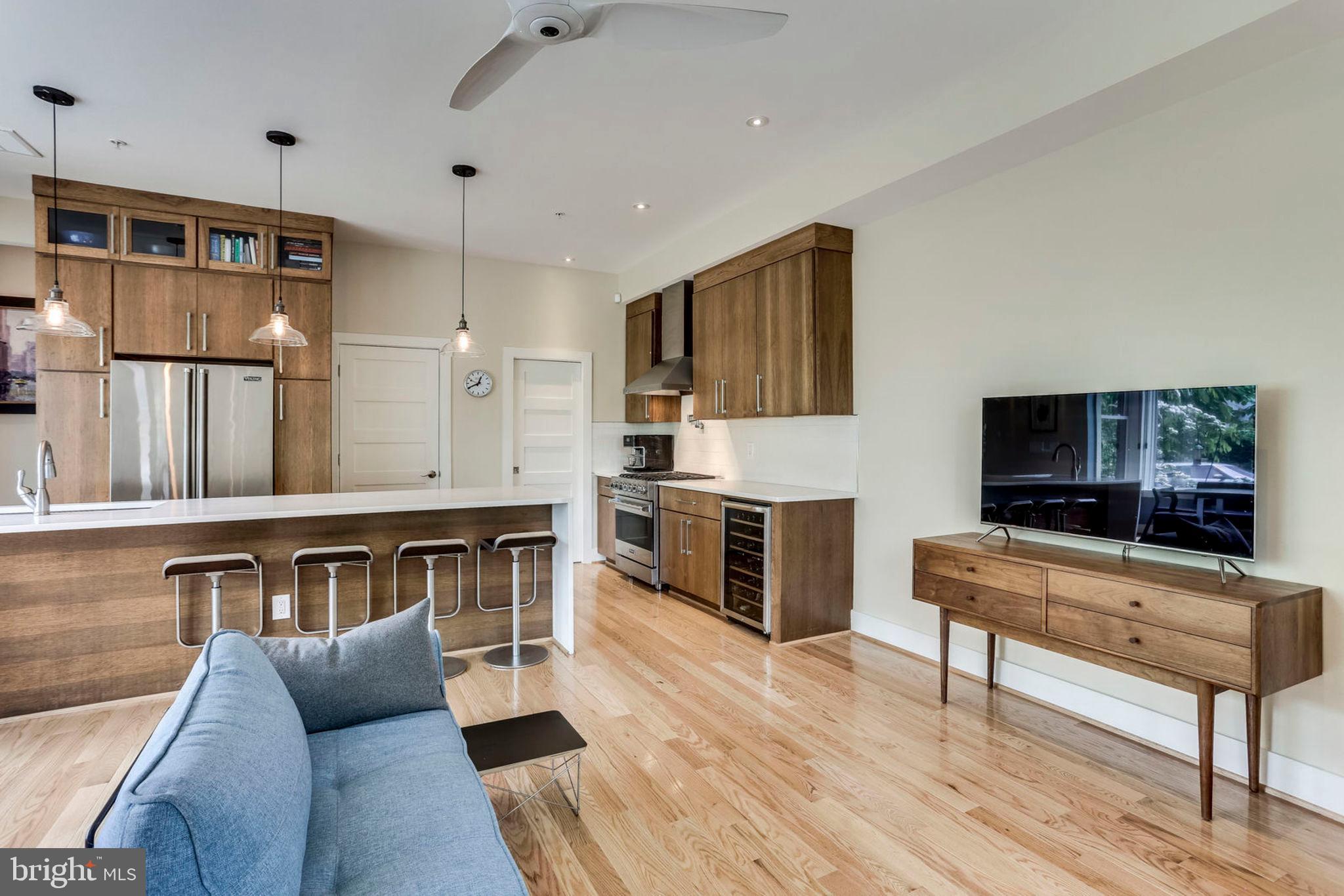 963 14th Street Southeast, Unit 1 Washington, DC 20003 - Photo 16 of 83