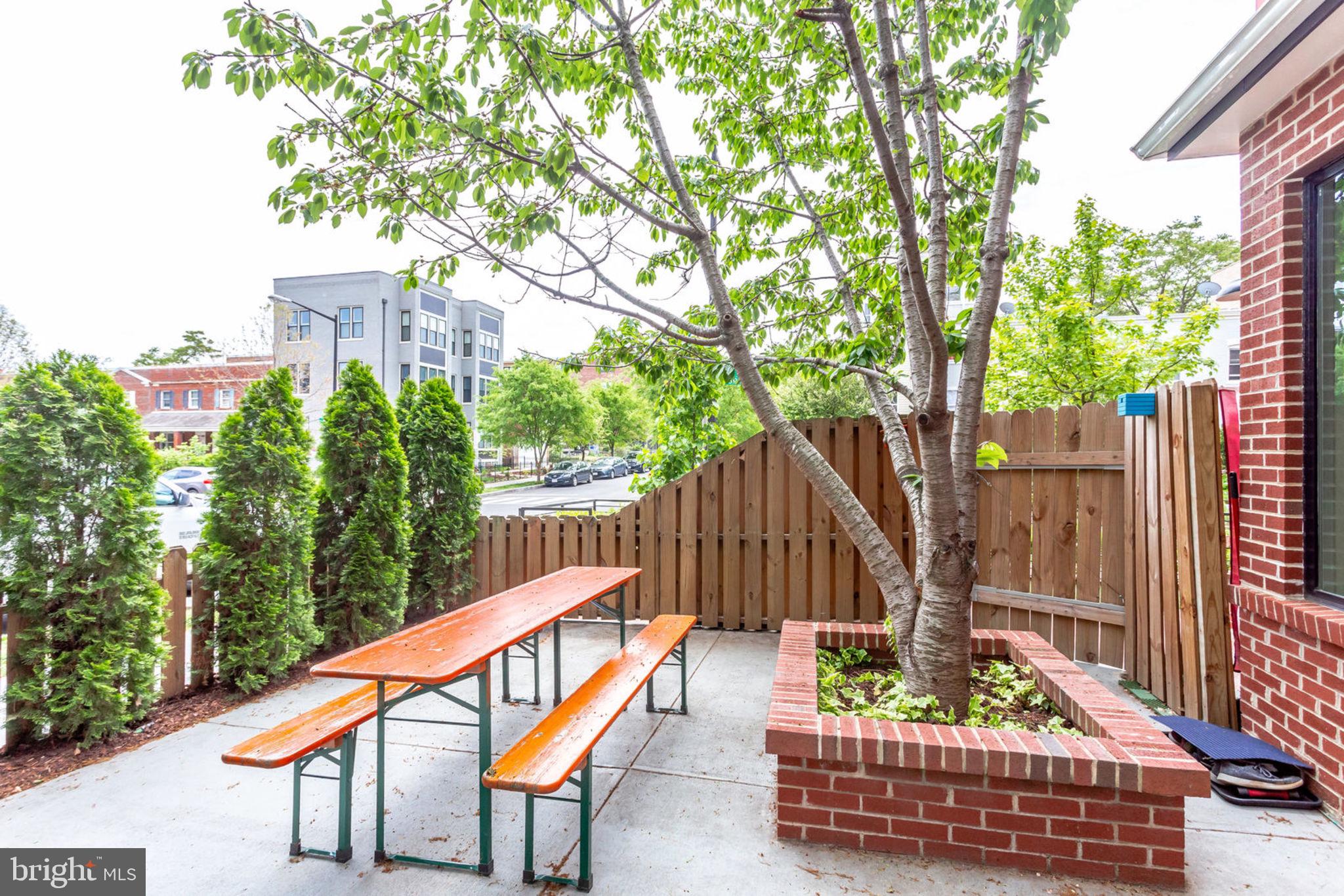 963 14th Street Southeast, Unit 1 Washington, DC 20003 - Photo 7 of 83 Private patio