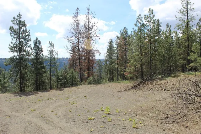 $79,900 | 836 1/2 Highway 2, Newport, WA 99156