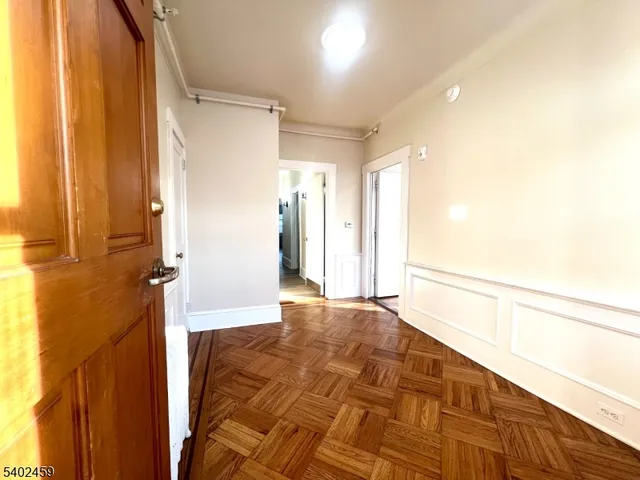 $3,500 | 185 Broad Street, Unit 1, Bloomfield, NJ 07003