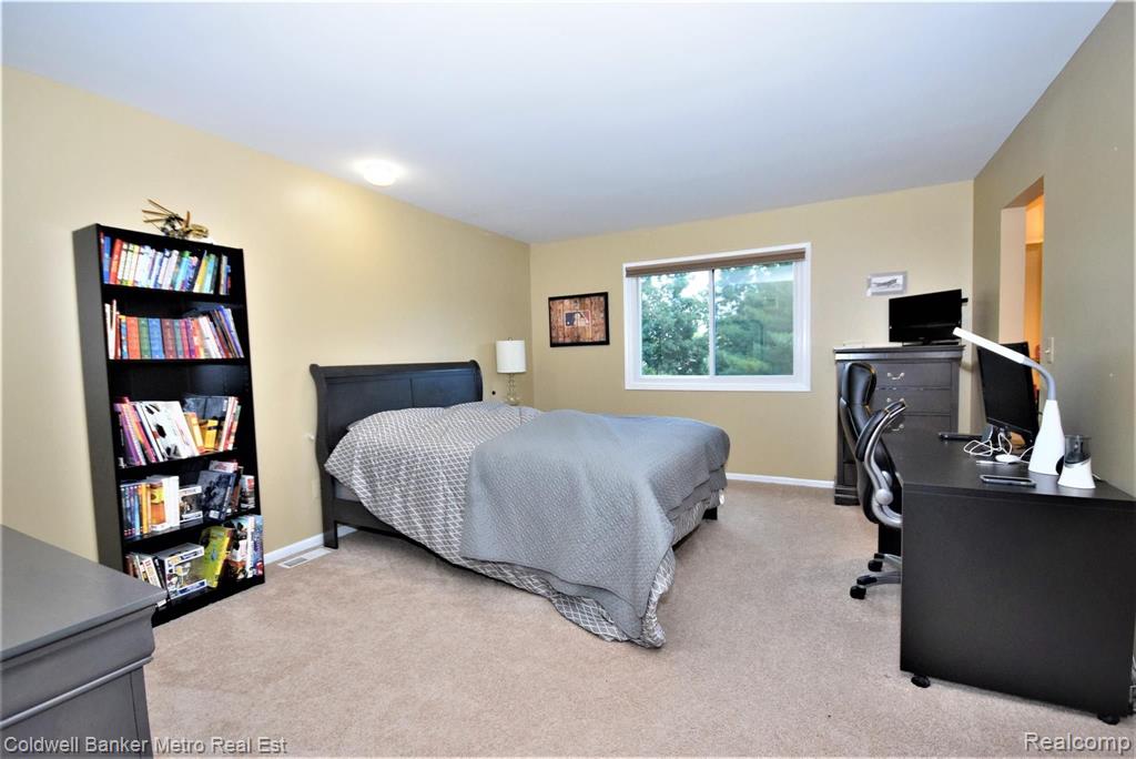 1803 Rapids Way Rochester Hills, MI 48309 - Photo 41 of 63