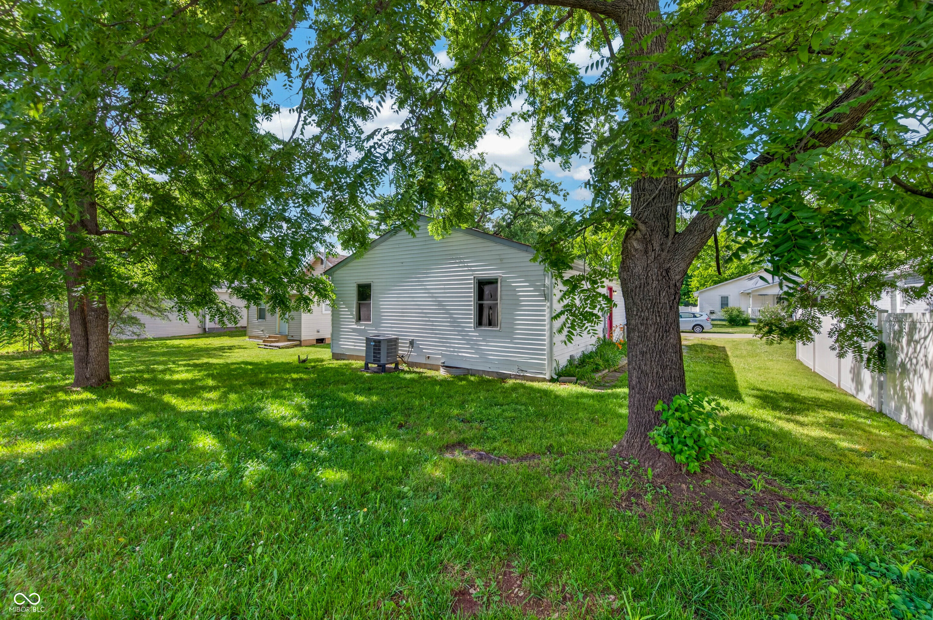 2231 Mapleton Court Columbus, IN 47201 - Photo 31 of 34