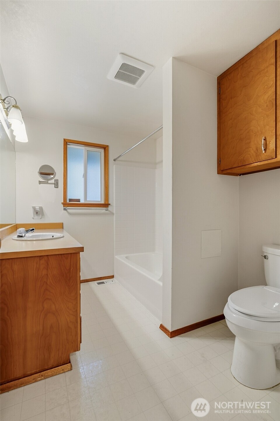 11254 Southeast 182nd Street Renton, WA 98055 - Photo 21 of 38 Gallery Image 21