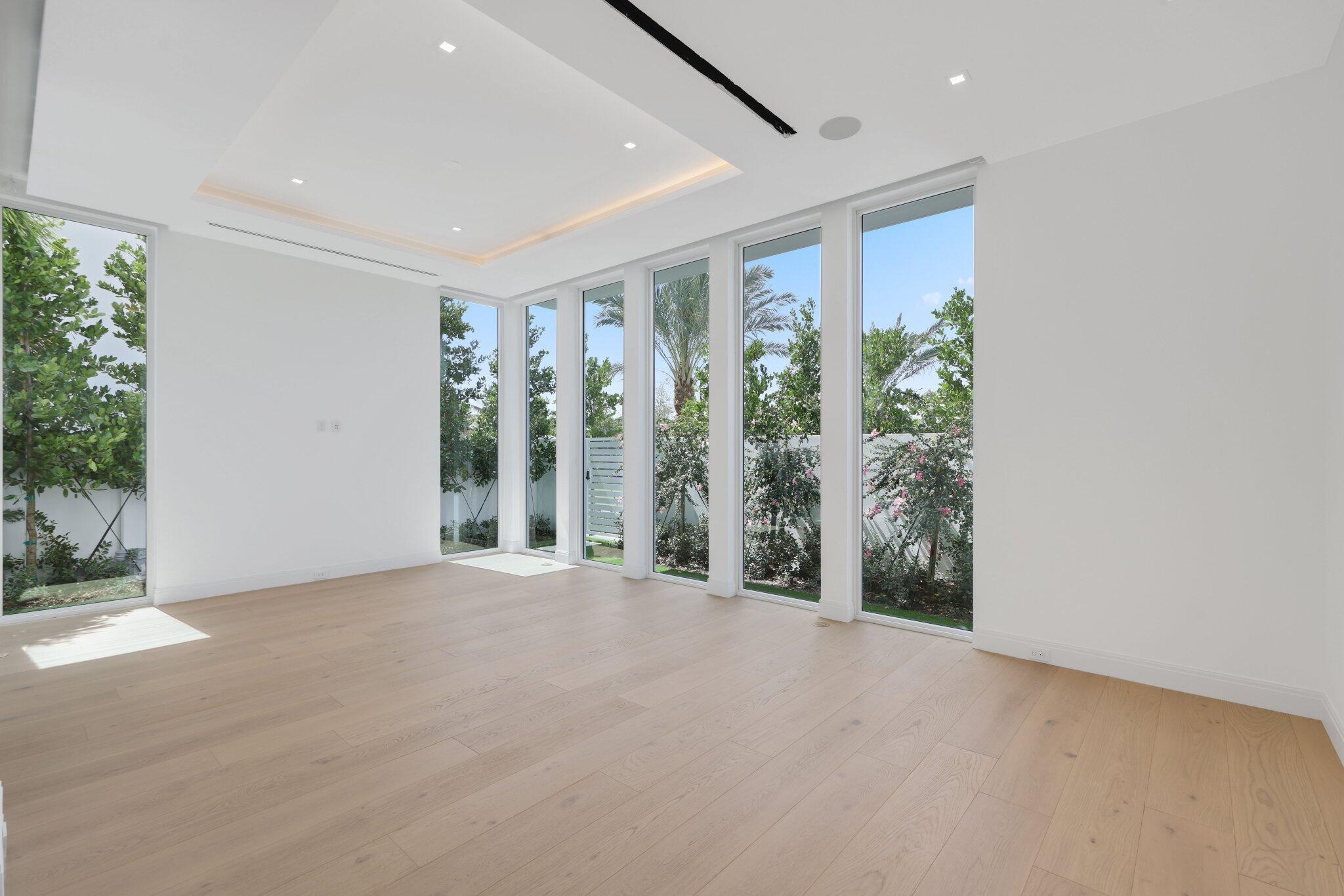 320 Grove Place Delray Beach, FL 33444 - Photo 19 of 83 clubroom