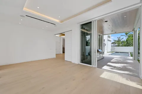 $4,750,000 | 320 Grove Place, Delray Beach, FL 33444