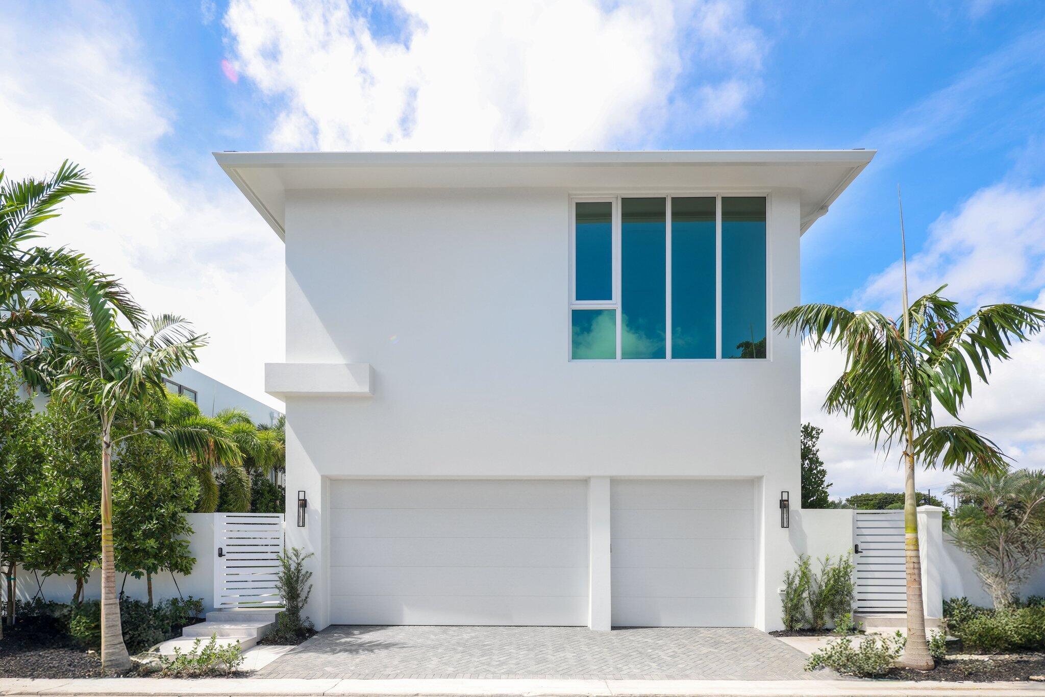 320 Grove Place Delray Beach, FL 33444 - Photo 67 of 83 exterior rear