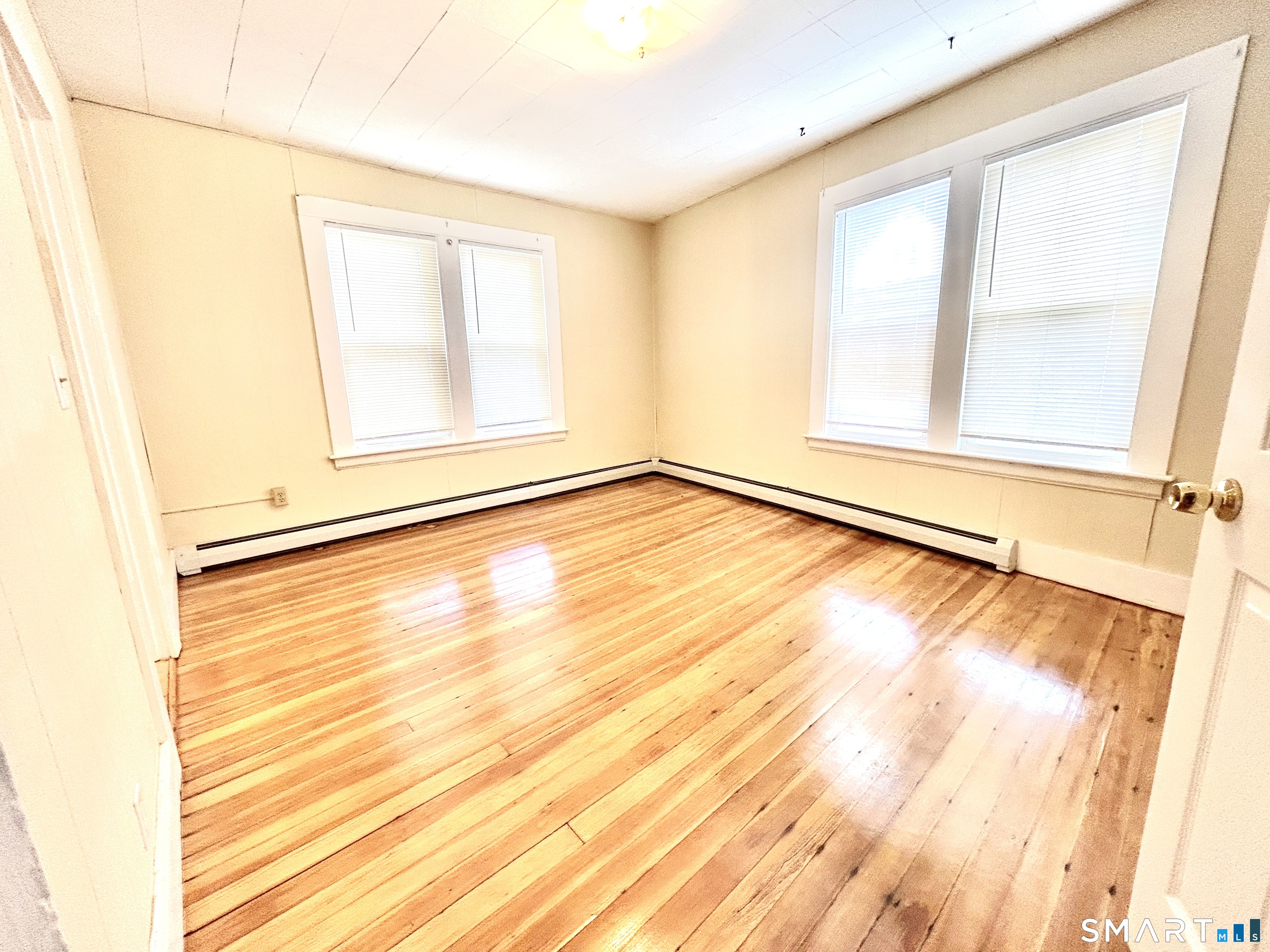 1019 West Main Street, Unit 2R Waterbury, CT 06708 - Photo 7 of 14