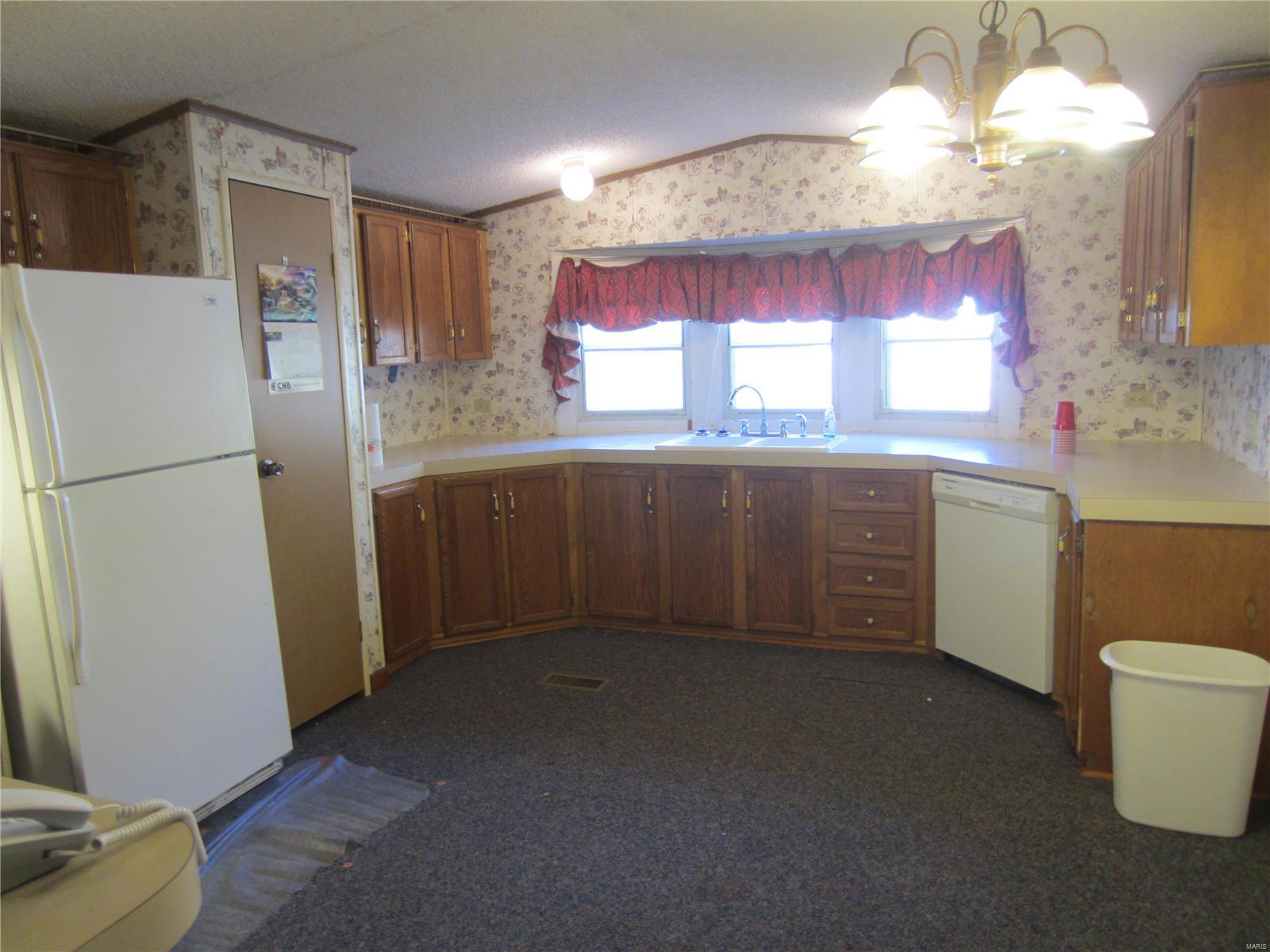 133 Quarry Road Eldred, IL 62027 - Photo 7 of 25