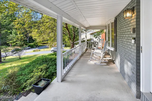 $540,000 | 53 Sonat Road, Clifton Park, NY 12065