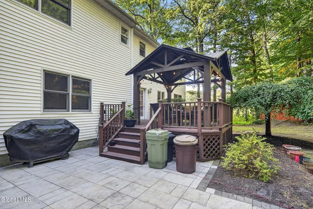 $540,000 | 53 Sonat Road, Clifton Park, NY 12065