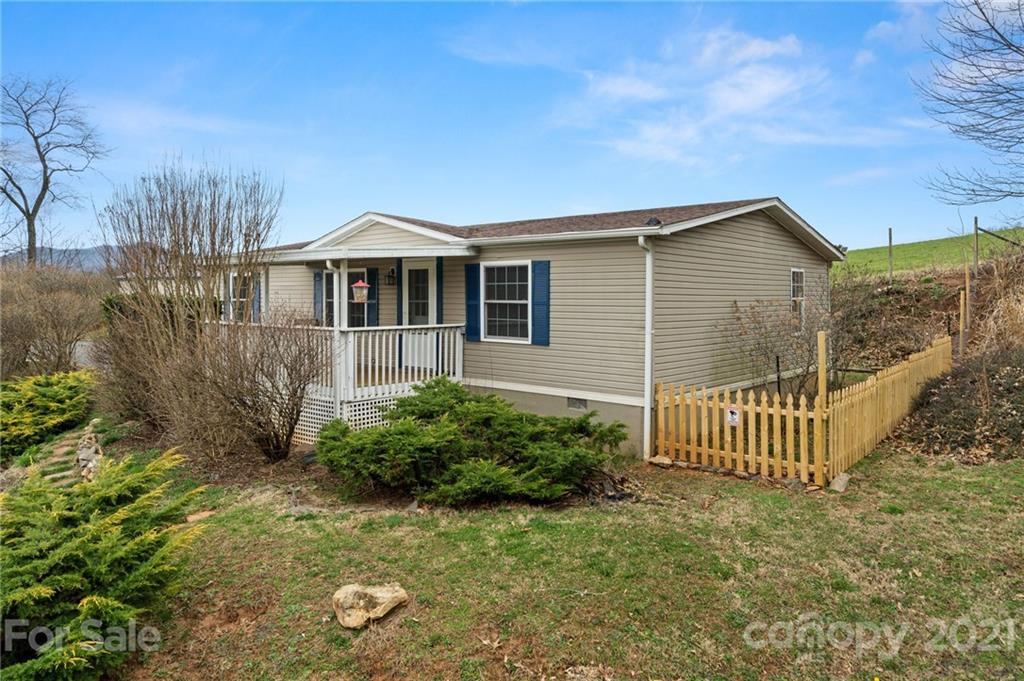 180 Austin Road Clyde, NC 28721 - Photo 2 of 24