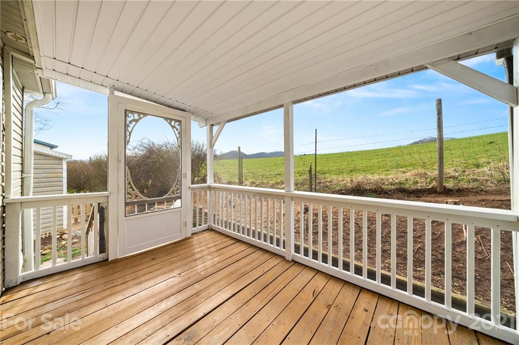 180 Austin Road Clyde, NC 28721 - Photo 18 of 24