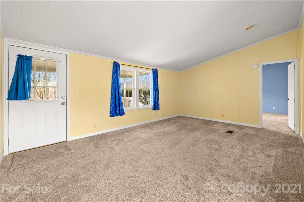 180 Austin Road Clyde, NC 28721 - Photo 5 of 24