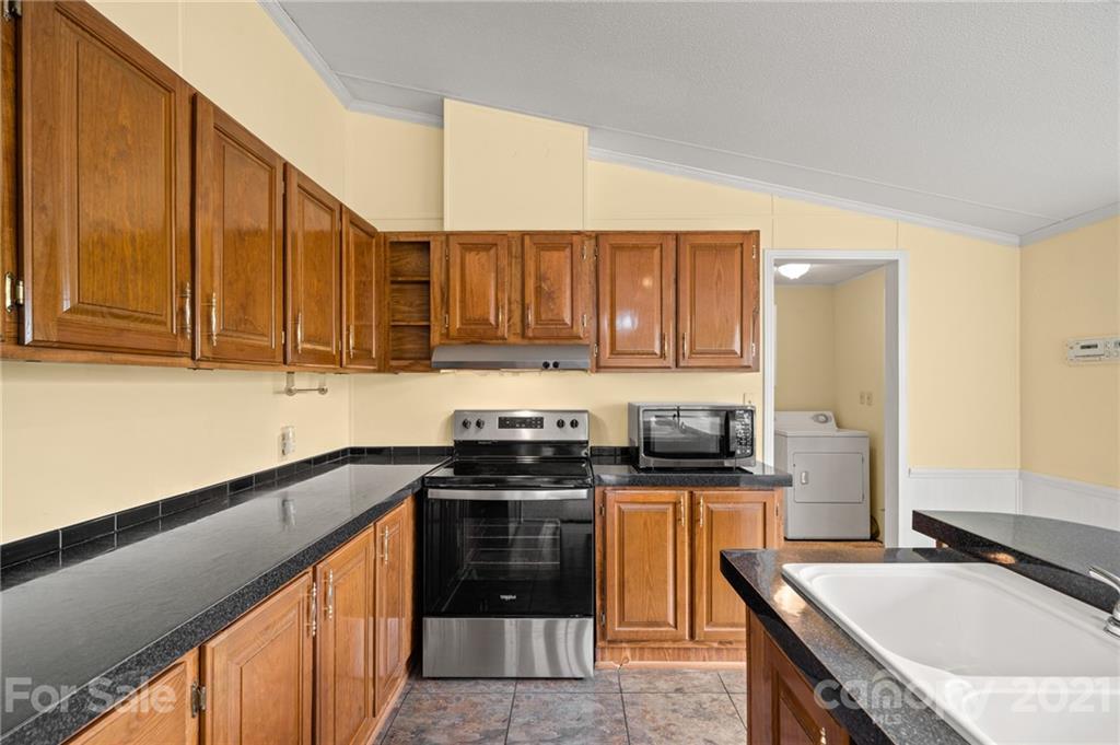 180 Austin Road Clyde, NC 28721 - Photo 10 of 24