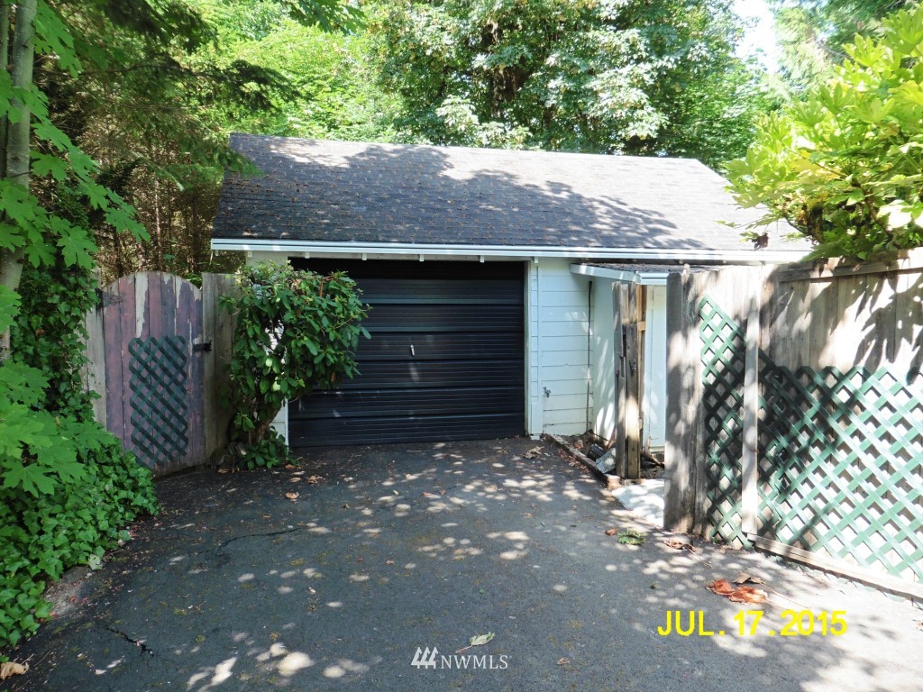4947 Lemon Road Northeast Olympia, WA 98506 - Photo 3 of 14 Gallery Image 3