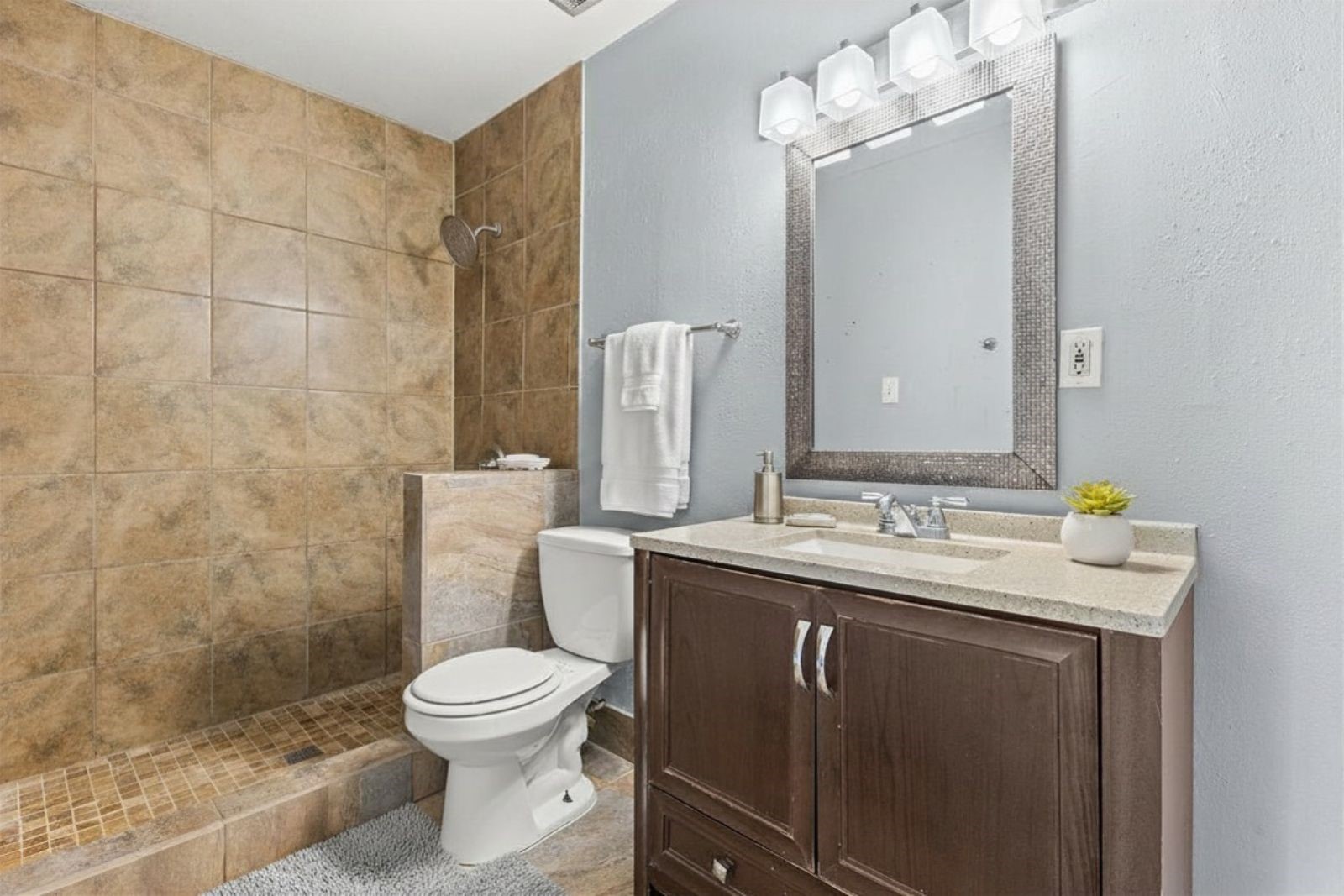 8238 Fondren Road, Unit 8238 Houston, TX 77074 - Photo 25 of 28 Virtual Staging