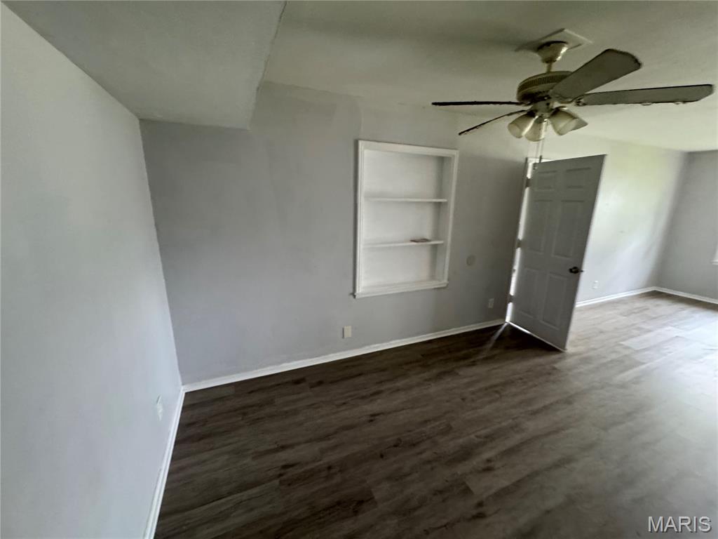 252 Midlothian Road St. Louis, MO 63137 - Photo 4 of 11