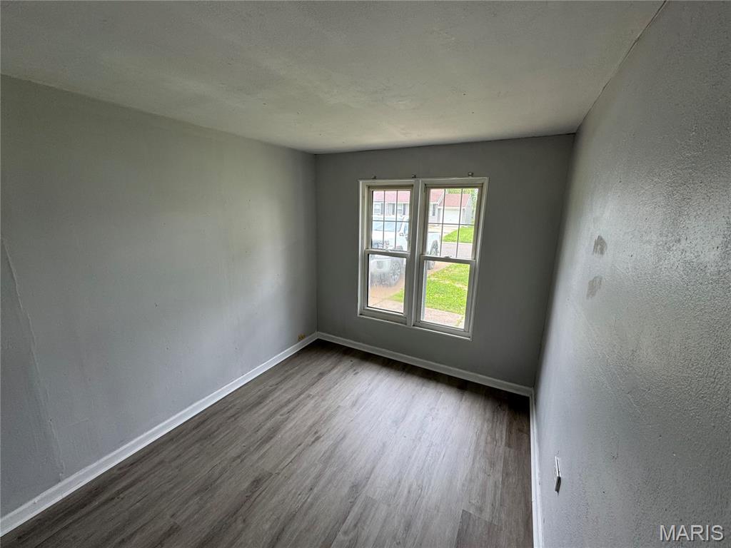 252 Midlothian Road St. Louis, MO 63137 - Photo 6 of 11