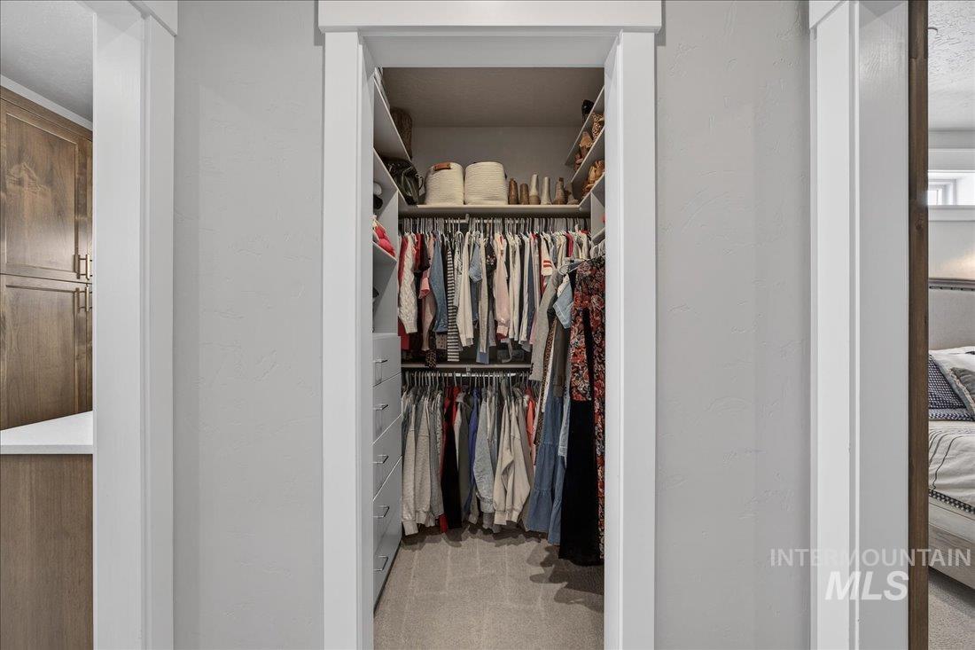 15111 Pinehurst Way Caldwell, ID 83607 - Photo 16 of 43 View of walk in closet