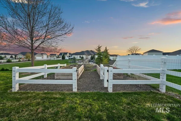 $1,099,000 | 15111 Pinehurst Way, Caldwell, ID 83607