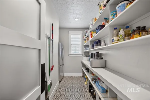 $1,099,000 | 15111 Pinehurst Way, Caldwell, ID 83607