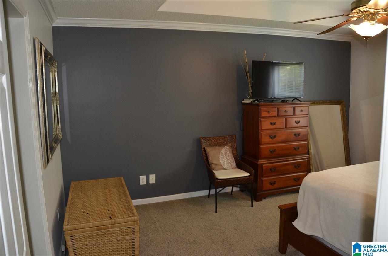 240 Lakeshore Circle Oneonta, AL 35121 - Photo 22 of 35