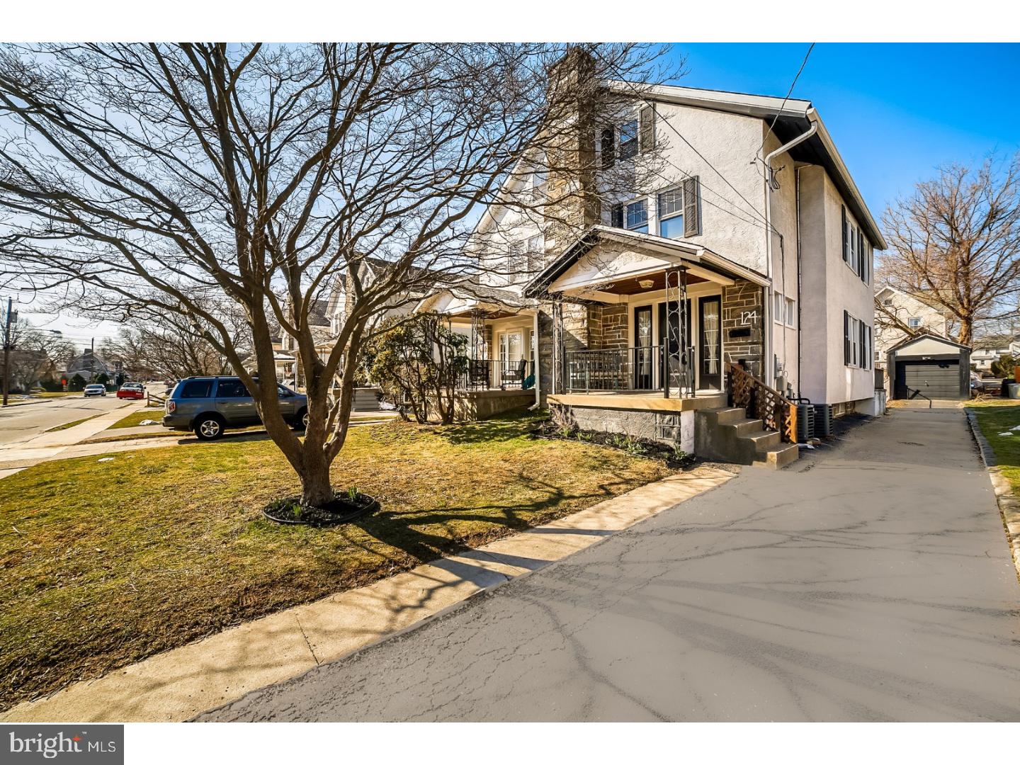 124 Sycamore Road Havertown, PA 19083 - Photo 2 of 25
