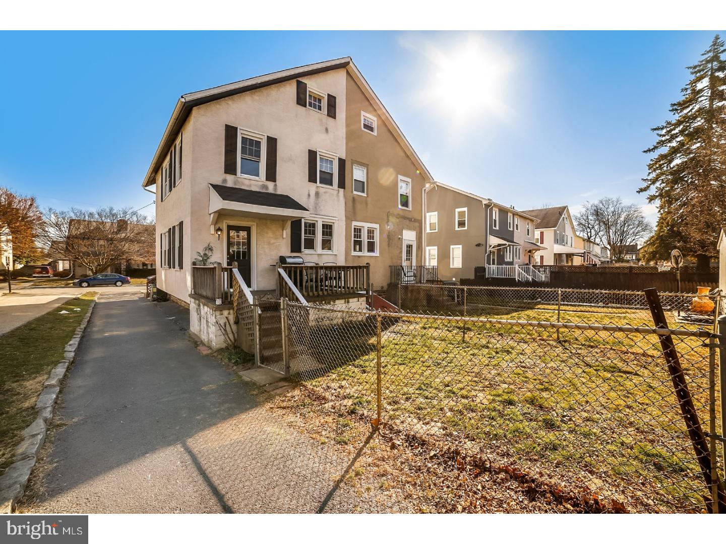124 Sycamore Road Havertown, PA 19083 - Photo 3 of 25