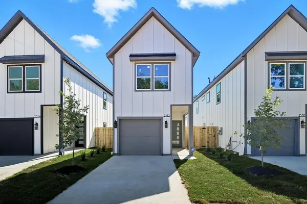 $2,700 | 2532 Lowery Street, Dallas, TX 75215