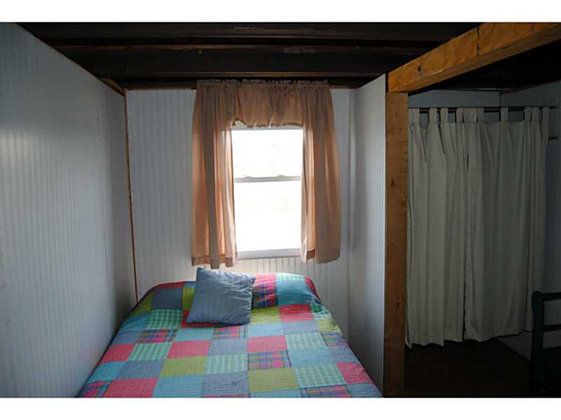 480 Old Town Road Block Island, RI 02807 - Photo 8 of 16 Bedroom.