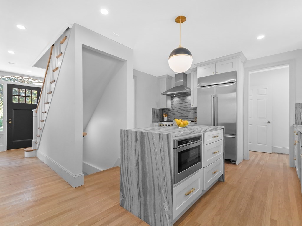 82 Halcyon Road Newton, MA 02459 - Photo 7 of 17