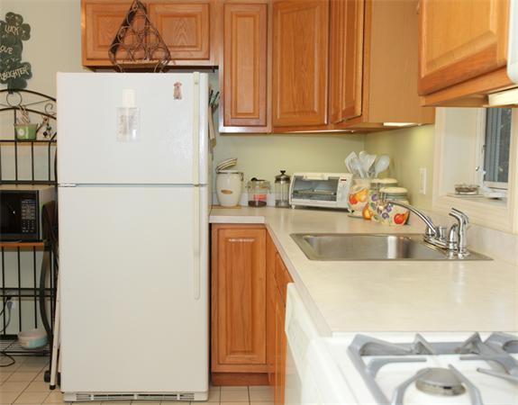 78 Indian Road Waltham, MA 02451 - Photo 8 of 13 Gallery Image 8