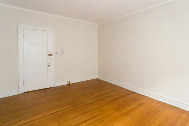 $1,977 | 441 West Melrose Street, Unit 3B, Chicago, IL 60657