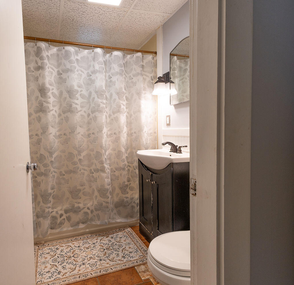 56 Bow Street Freeport, ME 04032 - Photo 18 of 22 1-26
