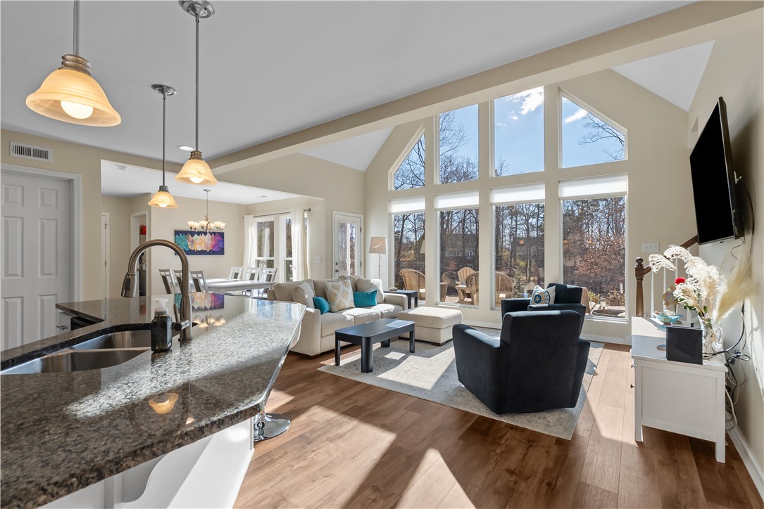 603 Lighthouse Court Seneca, SC 29672 - Photo 5 of 44